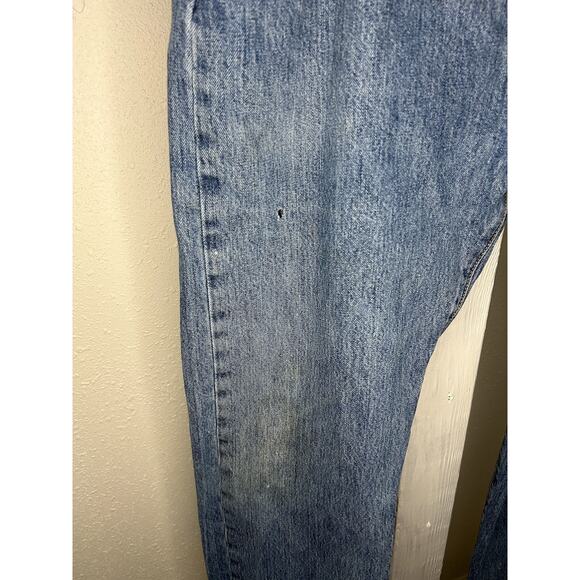 Distressed Levi’s 501 Button Fly Blue Denim Jeans Medium Wash 40x32 - Picture 3 of 8